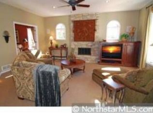 2350 Oakland Rd, Minnetonka, MN 55305