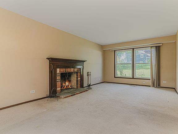 5th image of 520 N Salem Dr