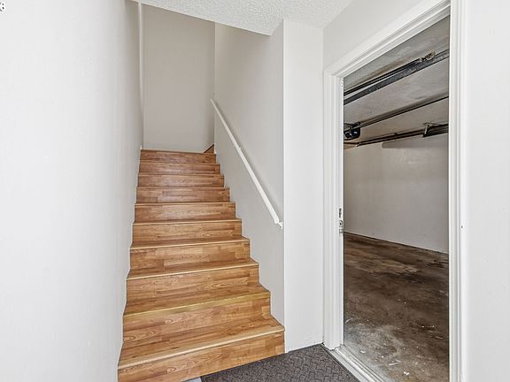 5th image of 2727 Gateway St APT 6