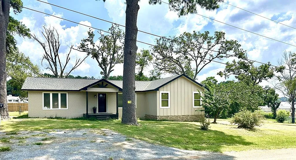 8149 Highsaw Trl photo 1