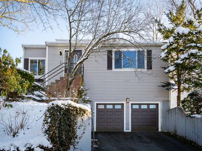 37 River Ridge Rd, Wellesley Hills, MA, 02481