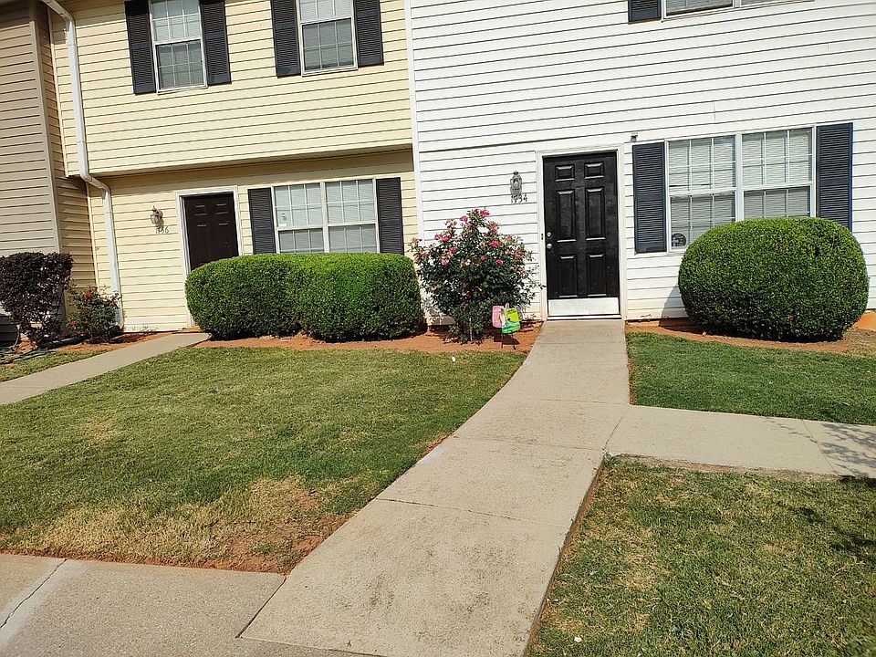 1st image of 1734 Bob White Ln SE #1734