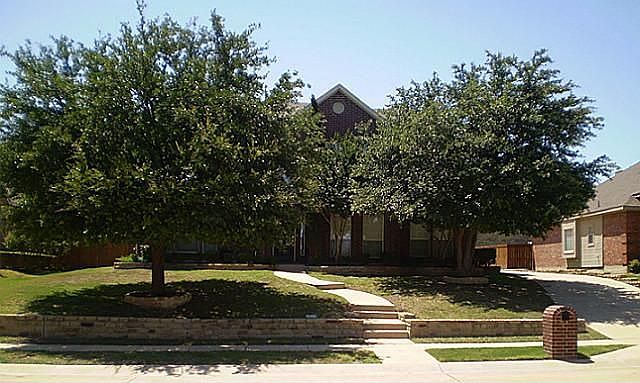 1st image of 2706 Penny Ln