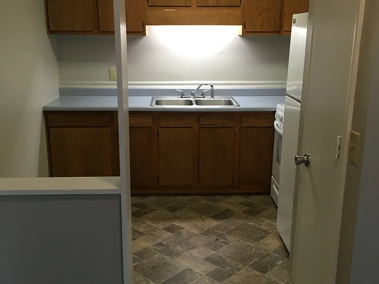 810 N Madison St #1 — Photo 3