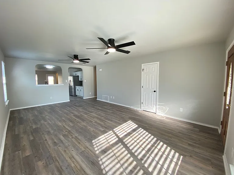 303 Cardinal Way — Photo 7