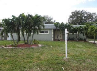 220 SW 68th Ave, Pembroke Pines, FL 33023