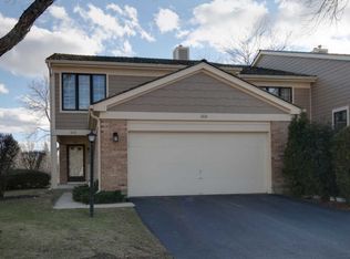 1212 Gulfstream Pkwy, Libertyville, IL
