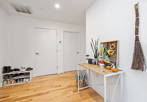 3rd image of 63 W 104th St #313
