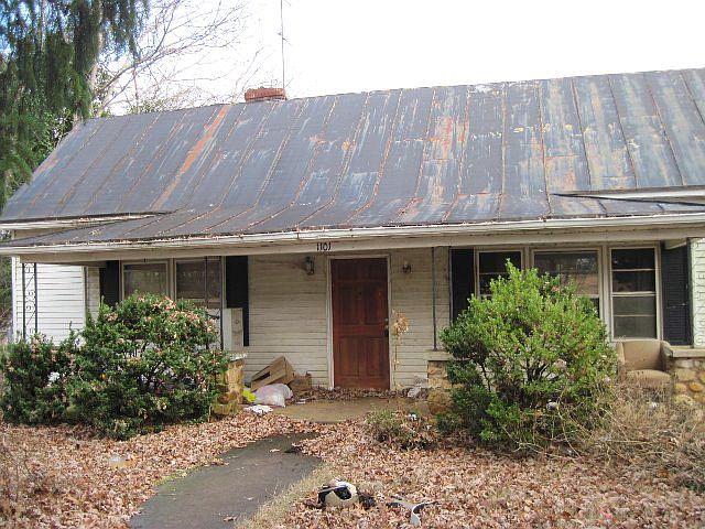 1st image of 1101 Lincoln St
