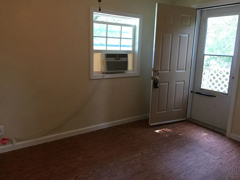 118 N Virginia Ave #B — Photo 9
