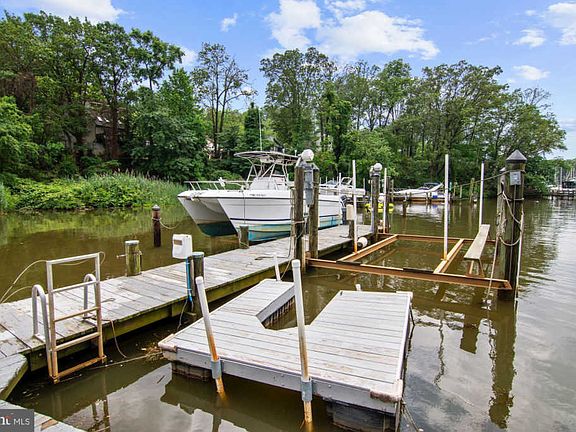 4th image of 918 Barracuda Cove Ct