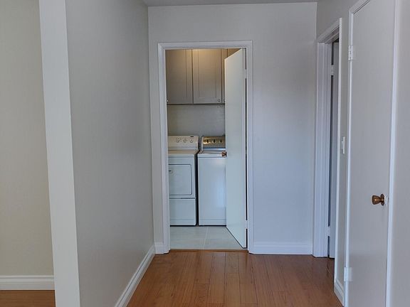 3rd image of 10684 Gardena Ct