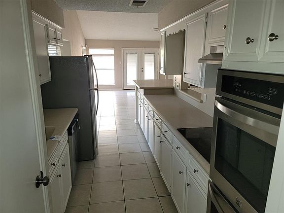 5th image of 9574 Ravensworth Dr