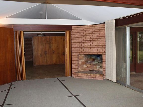 4th image of 603 Whitfield Dr
