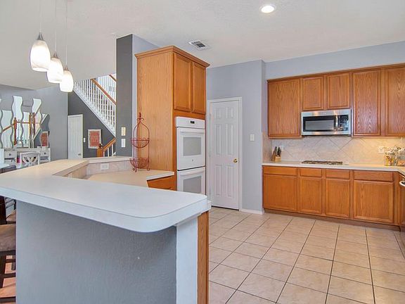 3rd image of 5521 Eastwedge Dr