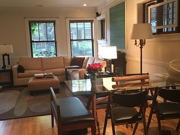 3rd image of 1431 W Edgewater Ave #1