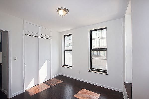 1st image of 19 Kenmare St APT 3