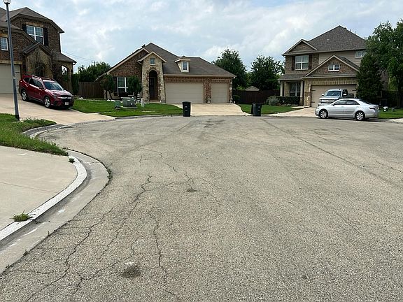 4th image of 9405 Glynhill Ct