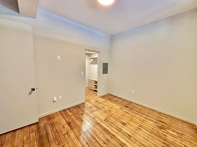Bentley Lofts — Photo 8
