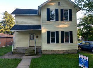 717 Maple Grove Ave, Newark, OH 43055