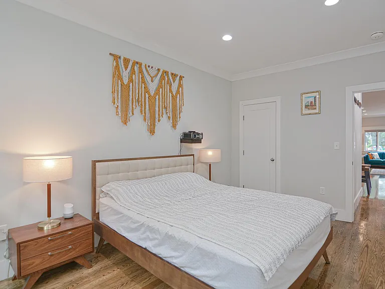 10 Grant St #1 — Photo 42