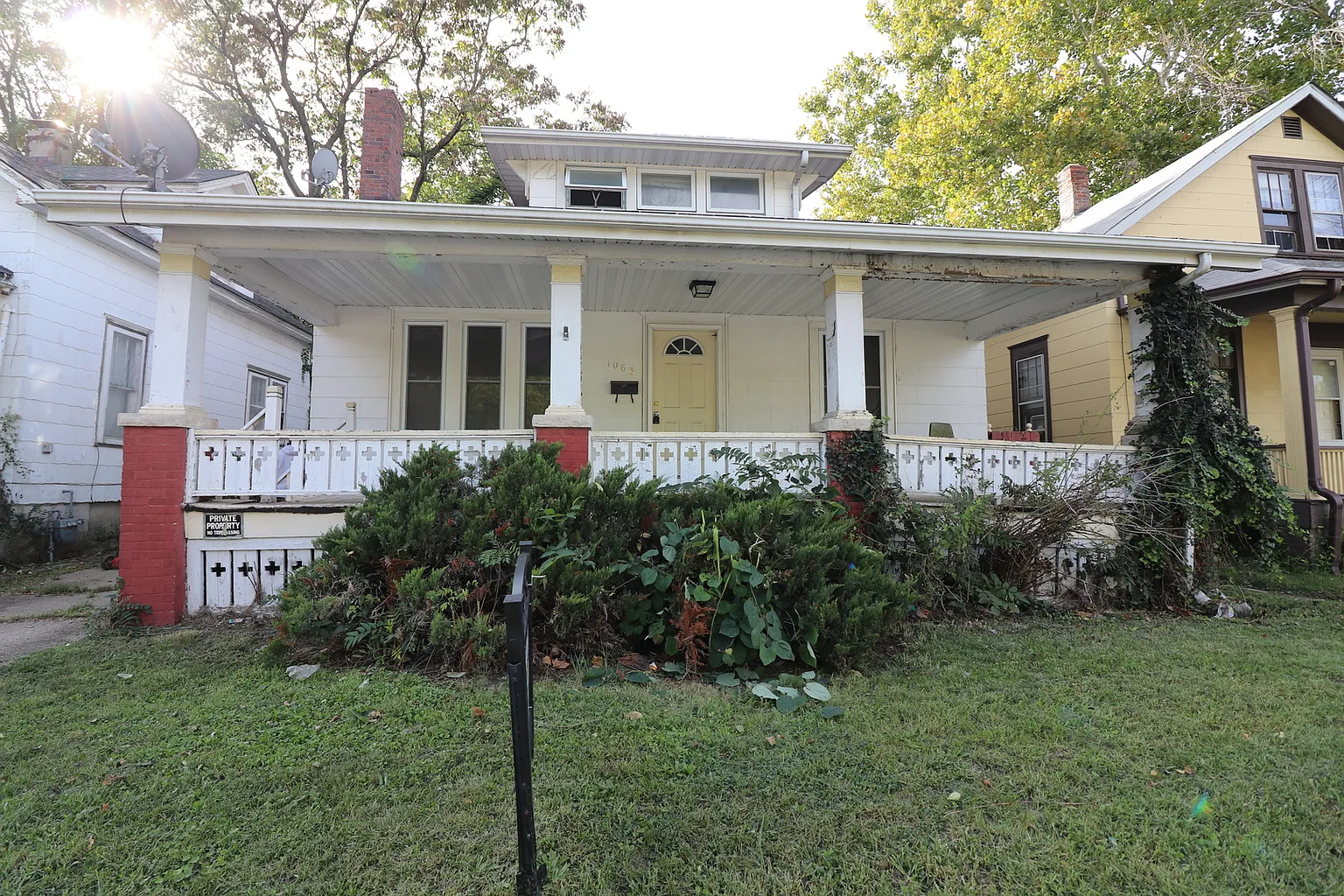 1063 N Monroe St photo 1
