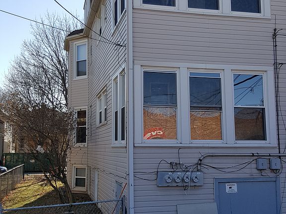 4th image of 3334 W Pensacola Ave