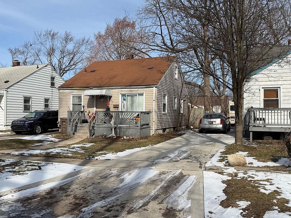 2nd image of 643 E Mansfield Ave