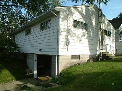 4th image of 2148 9th St