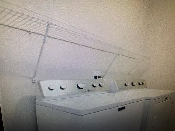 4th image of 3140 N Sawyer Ave #2