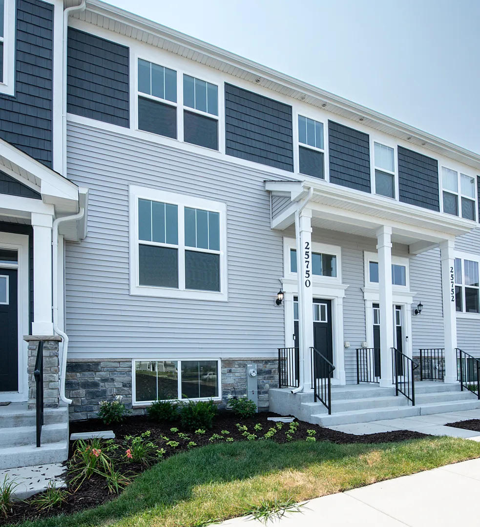3 bed, 2.5 bath, 1764 sqft, $2,800 — Photo 1