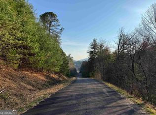 8 Shake Hollow Dr, Rabun Gap, GA 30568