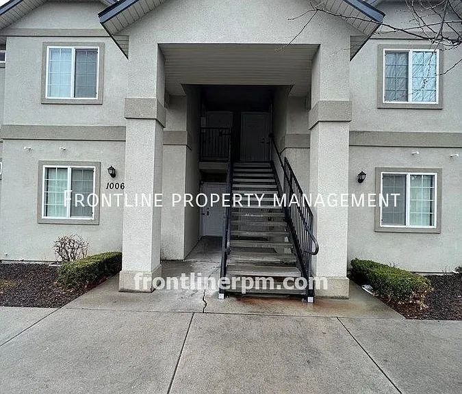 10063 W Garverdale Ln #202 — Photo 1