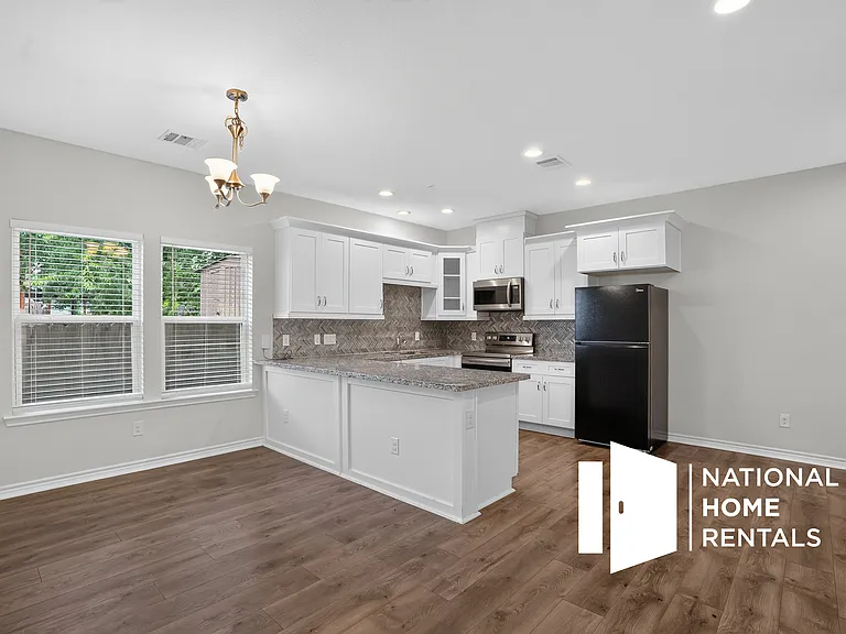 16658 E Lynbrook — Photo 16