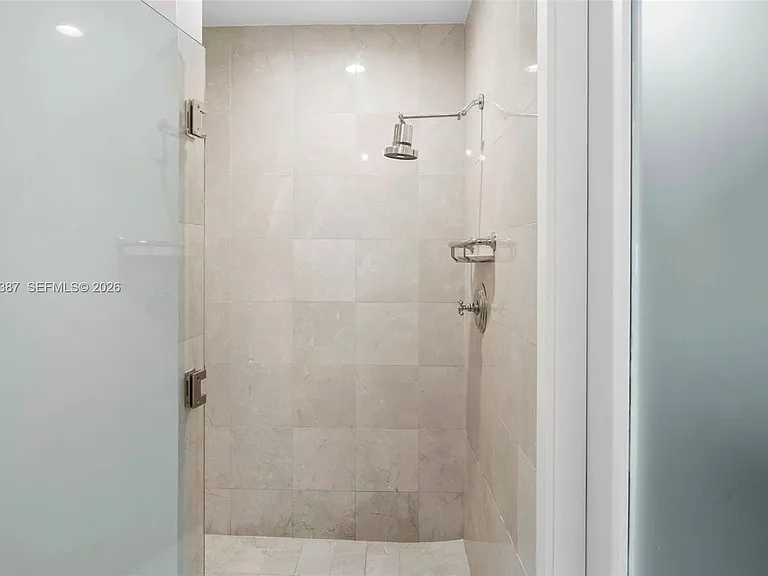 100 S Pointe Dr #501 — Photo 15
