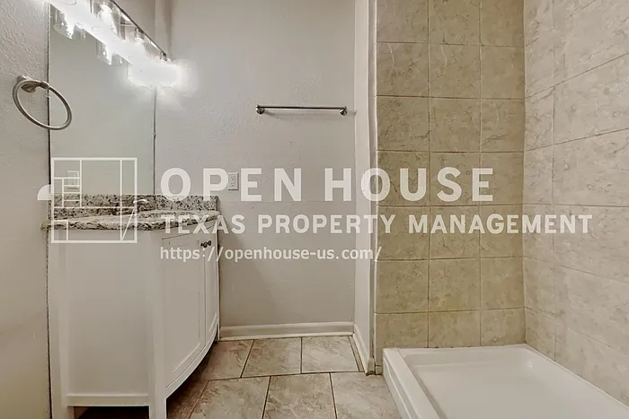 5317 Windy Meadow Dr — Photo 9