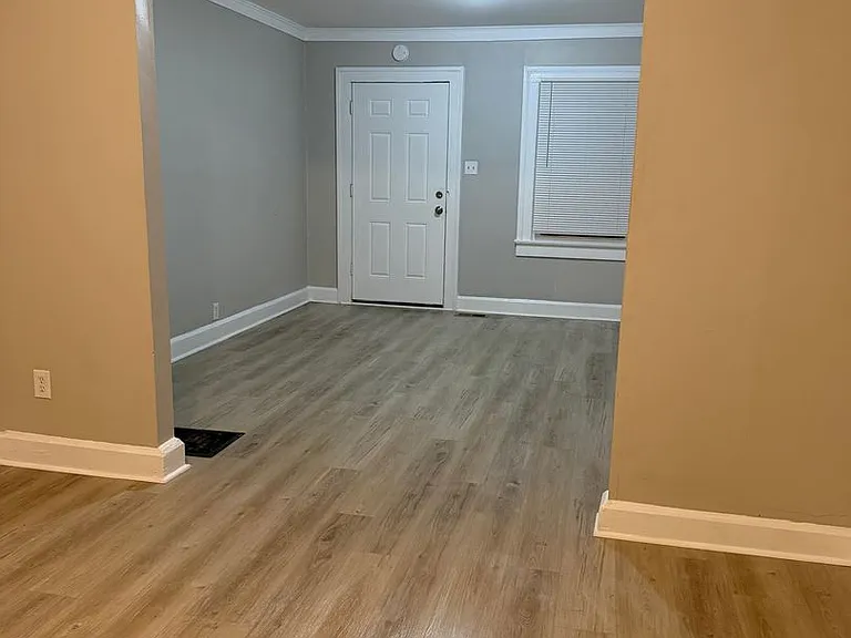 861 N Drexel Ave — Photo 15
