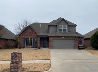 1821 E Montgomery St, Broken Arrow, OK 74012