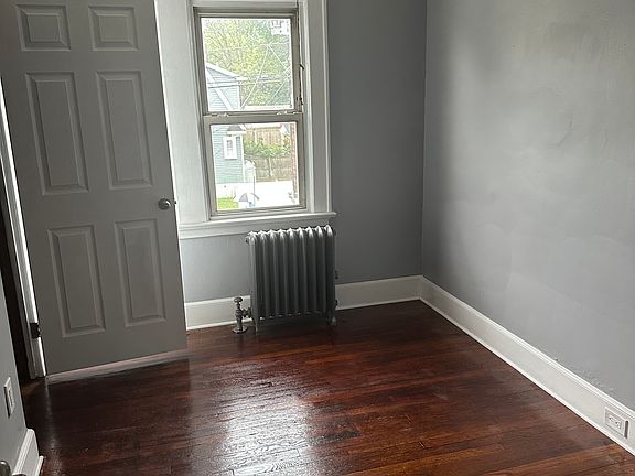 4th image of 215 Ellery Ave #1-2-3