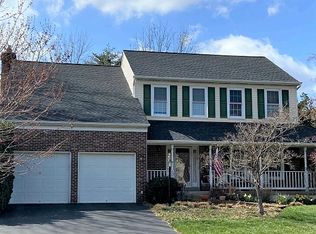 13115 Willow Edge Ct, Clifton, VA 20124