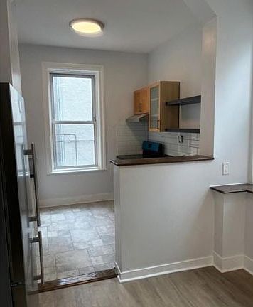 4th image of 2176 Anthony Ave Unit 2