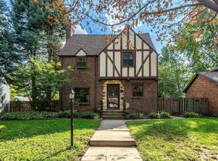 3025 E 18th St, Davenport, IA 52803