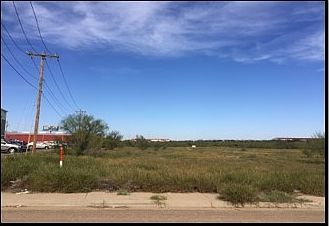 4th image of 1011 Emerald Valley Dr