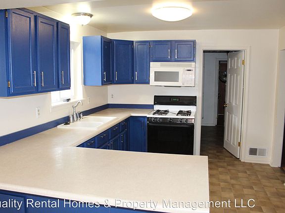 2nd image of 2057 Cashin St
