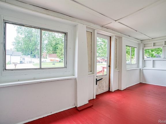 2nd image of 614 Church St