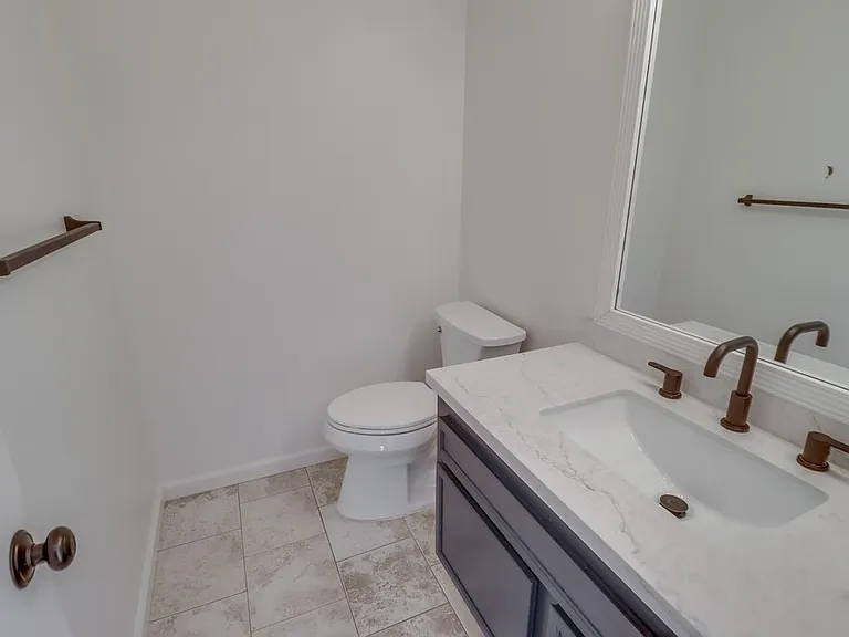 3222 Old Bridgeport Way — Photo 21
