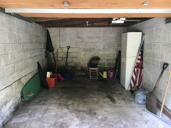 4th image of 26443 Evans Dr