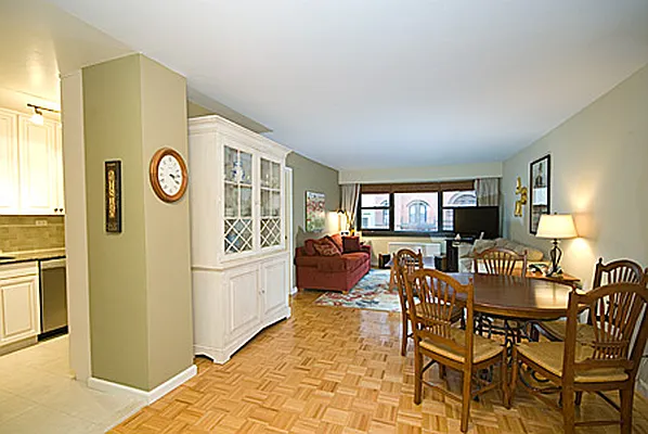 Sold by Luxx Realty | media 13