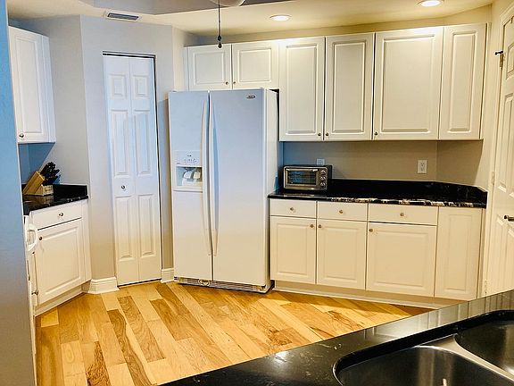 2nd image of 2745 1st St APT 902