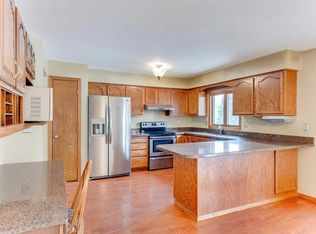 447 Brookwood Dr, Hudson, WI 54016